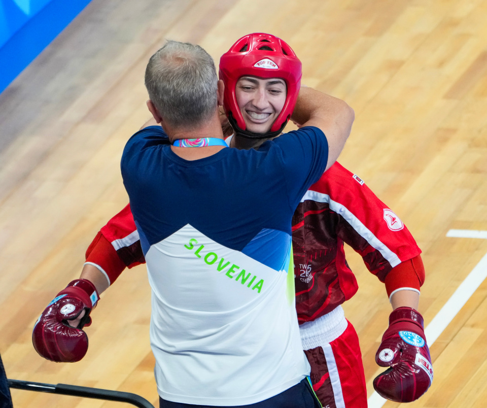 在比赛中获 在比赛中获