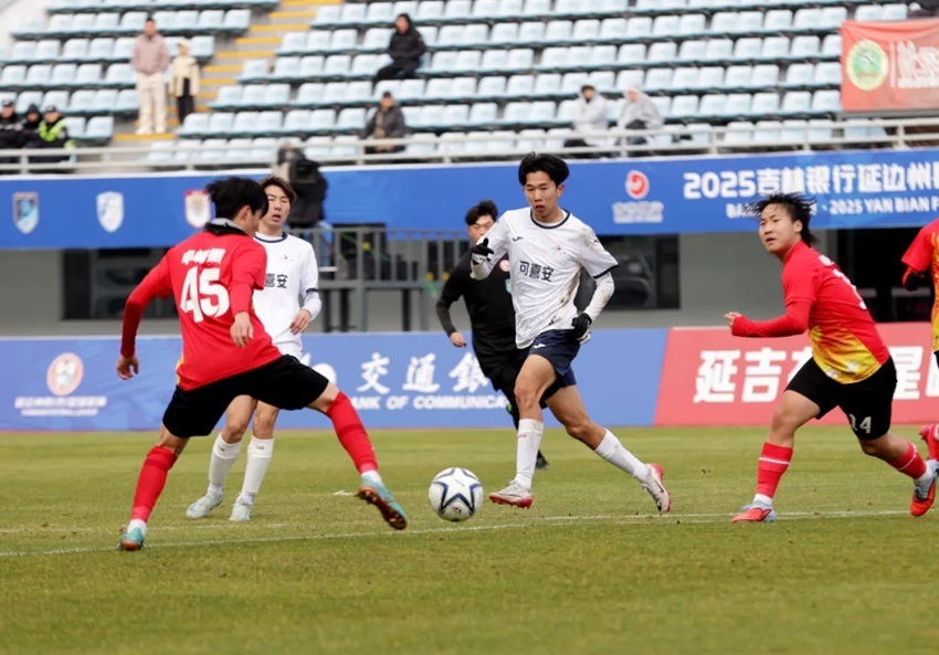 队球门, 发了冠军奖, 现出冠军姿